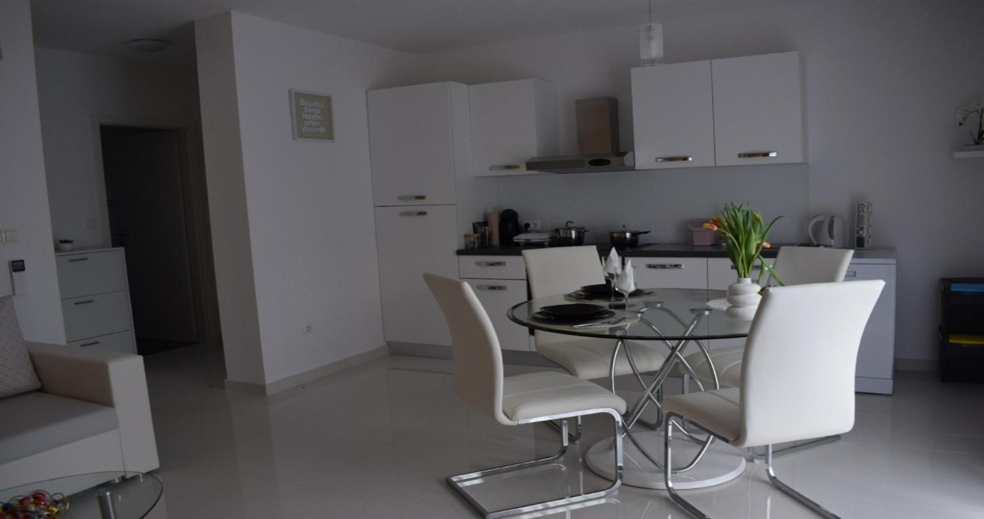 Apartmani Foresta Kras Екстериор снимка
