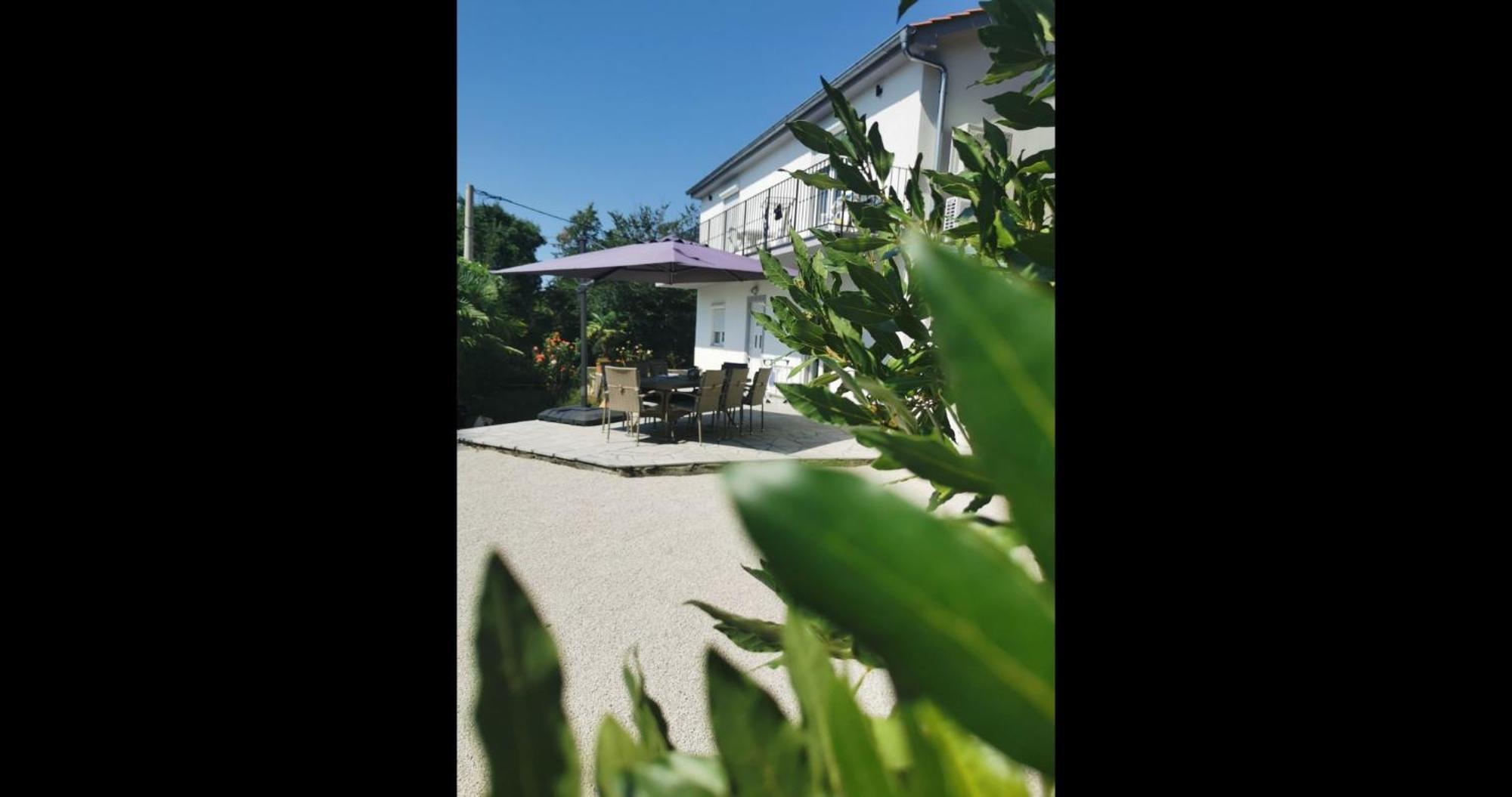 Apartmani Foresta Kras Екстериор снимка
